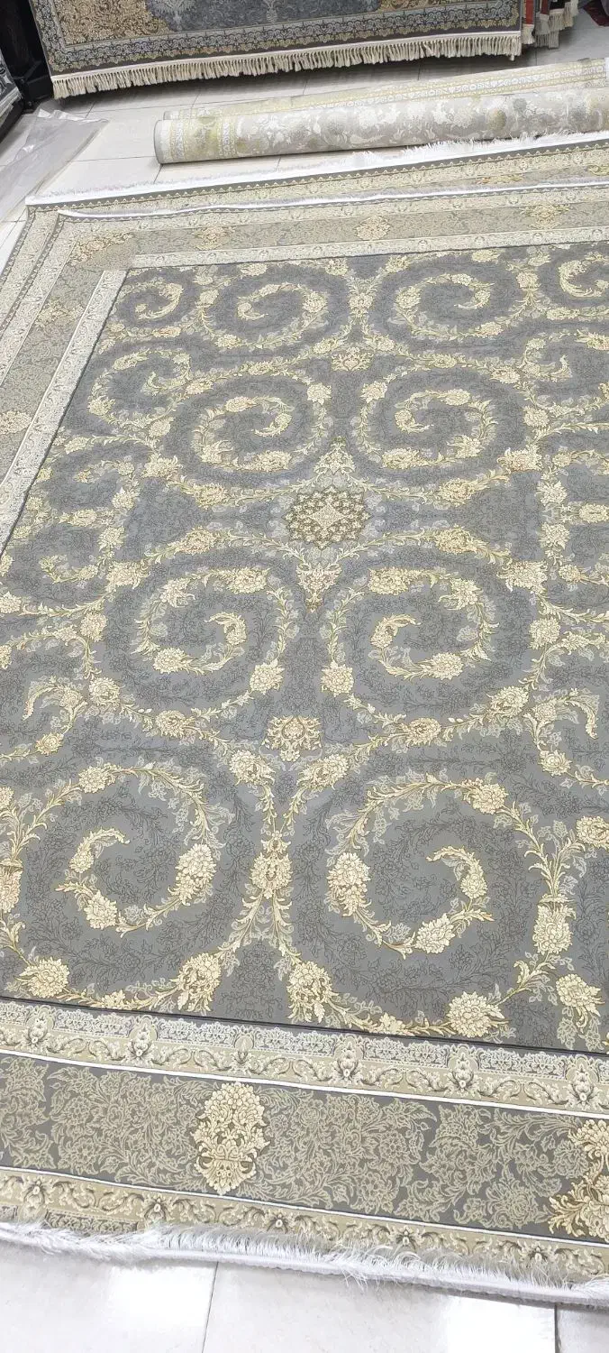 جفت ۱۲متری۱۲۰۰|فرش|نظرآباد, رسالت|دیوار