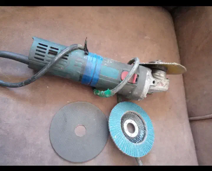 مینی سنگ|ابزارآلات|برخوار, |دیوار