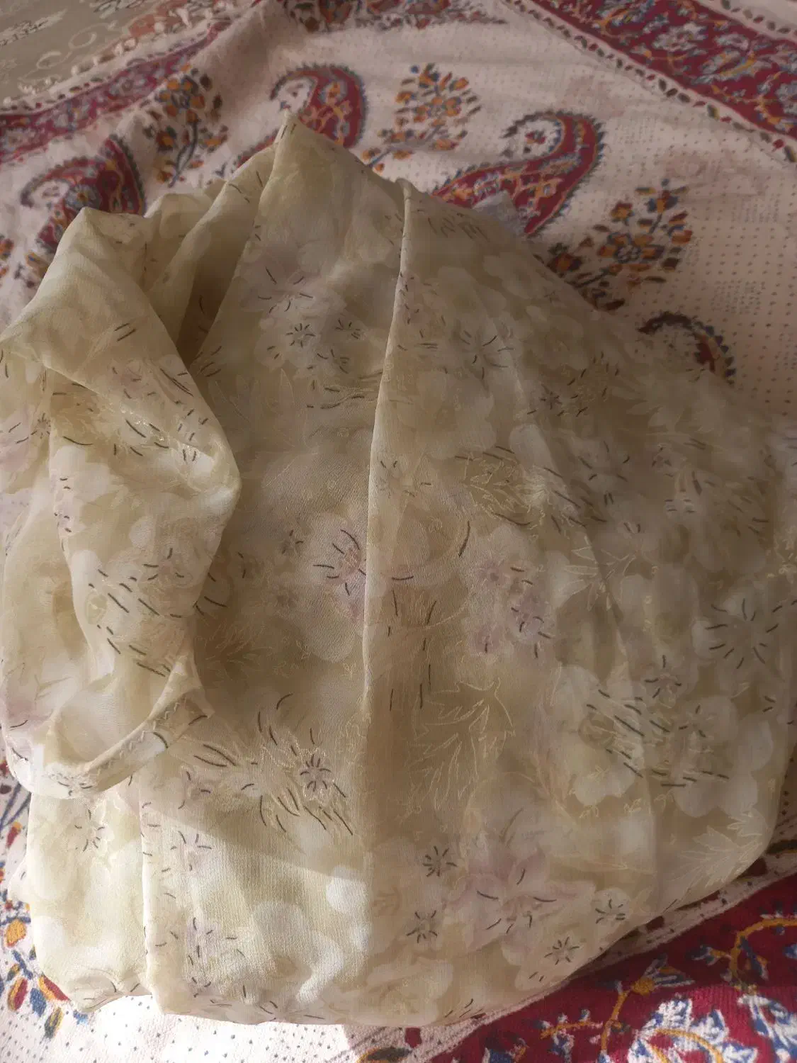 چادر|لباس|فولادشهر, مسکن مهر فولادشهر|دیوار