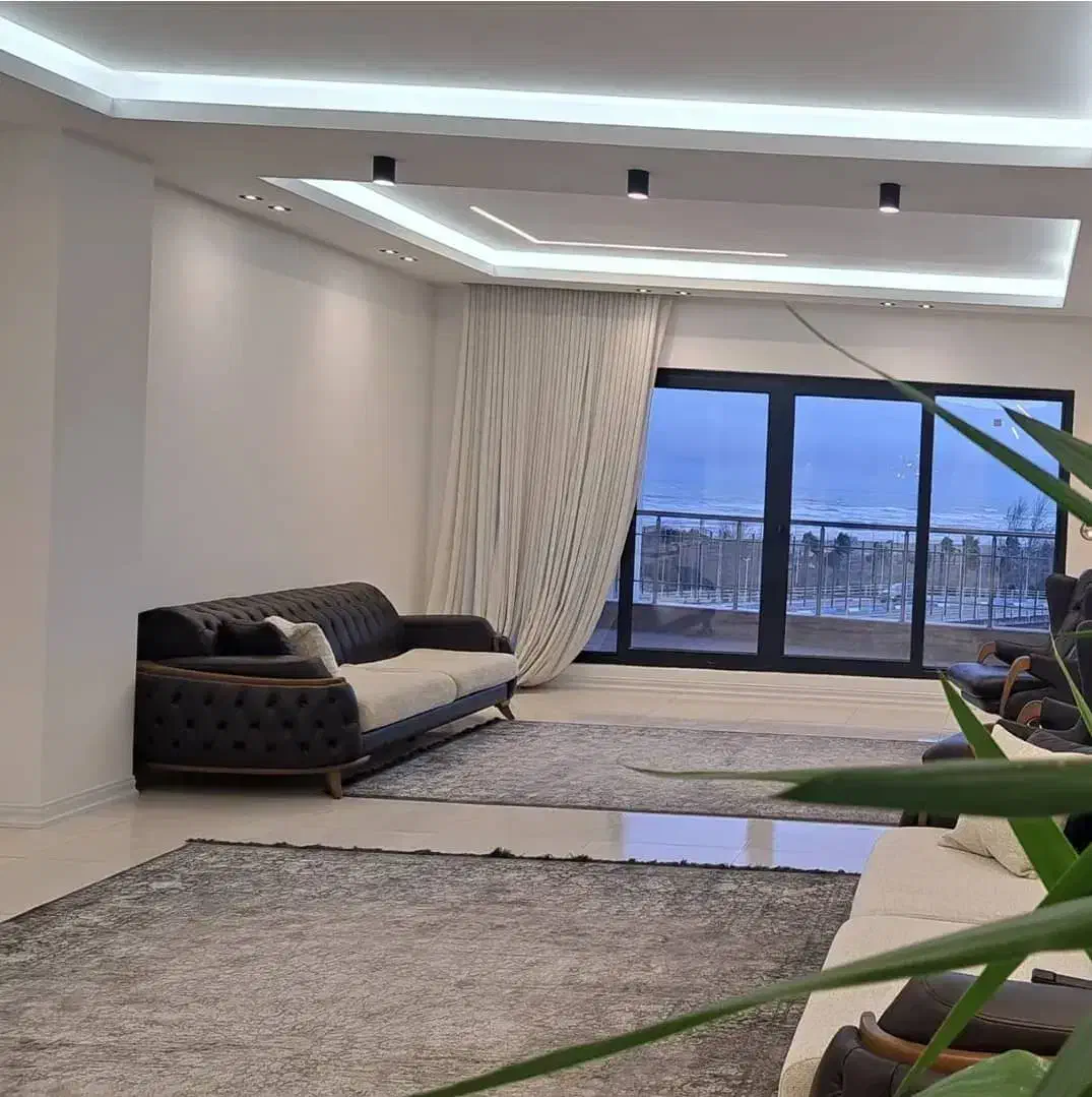 رهن و اجاره آپارتمان ۱۳۰ متری با ویو ابدی دریا|اجارهٔ آپارتمان|سرخرود, |دیوار