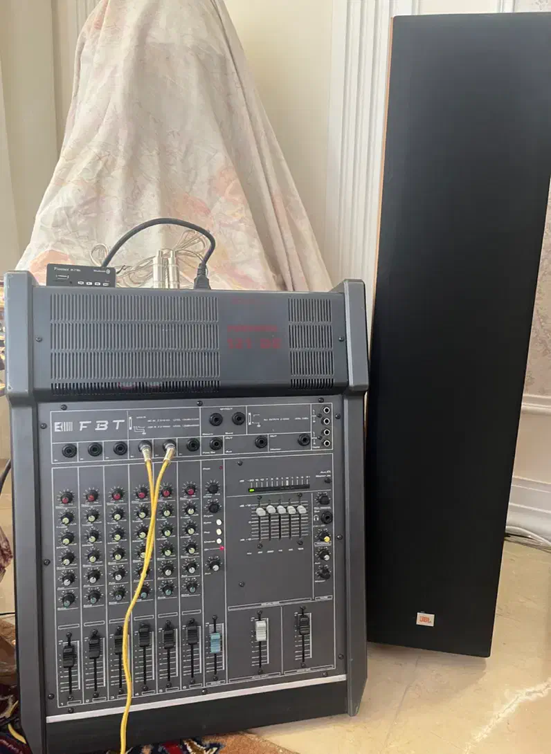 یک جفت باند jbl جیبیال ، یک میکسر fbt|سیستم صوتی خانگی|مشهد, سجاد شهر|دیوار