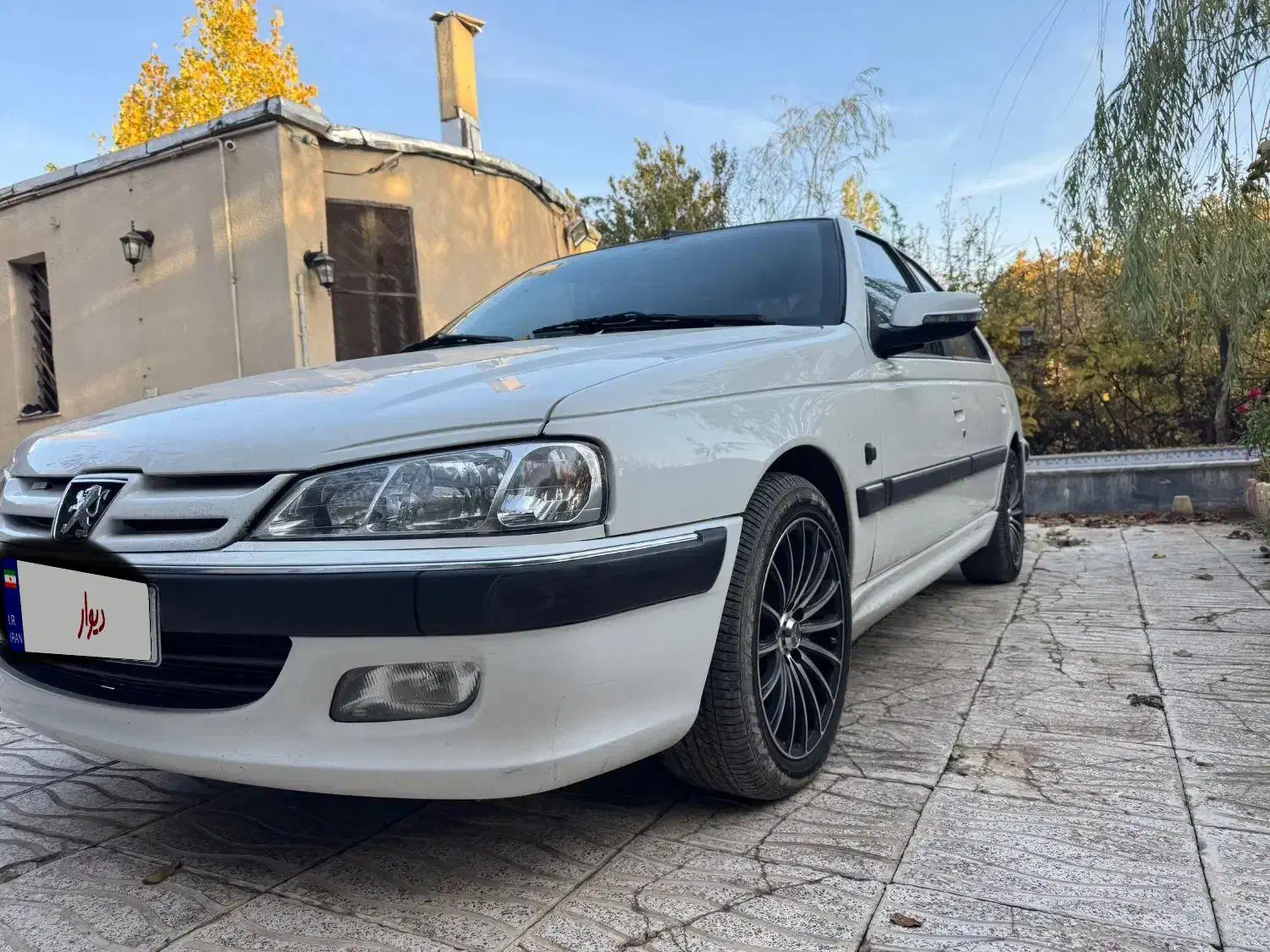 پارس سال ۹۳ داشبورد قدیم با رینگ و لاستیک ۹۰ درصد|خودرو سواری و وانت|بروجرد, |دیوار