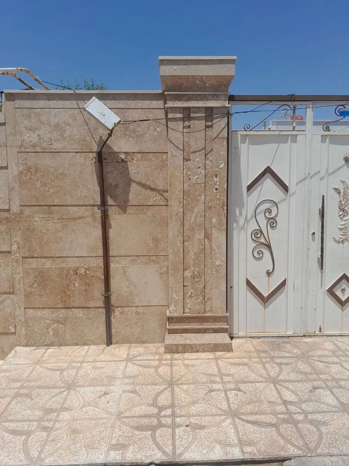 نصب کاشی سرامیک اسلب و انواع سنگ کاری|خدمات پیشه و مهارت|بروجرد, |دیوار