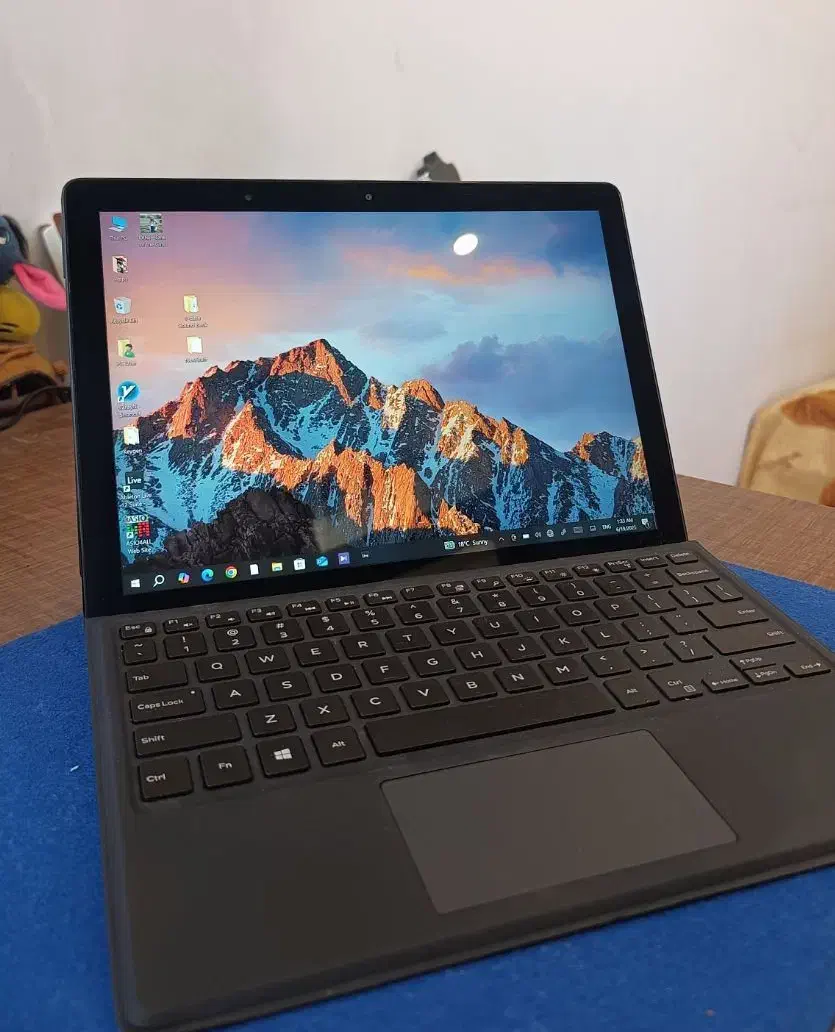 لپتاپ سورفیس DeLL تبلت شوLTE core i5 8th - 8/256Gb|رایانه همراه|ارومیه, |دیوار