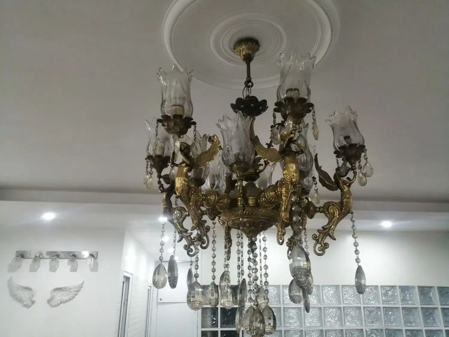 لوستر فرشته|لوستر و چراغ آویز|قدس, شهرقدس|دیوار