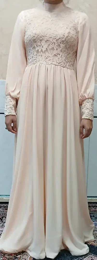 لباس مجلسی|لباس|کیش, |دیوار