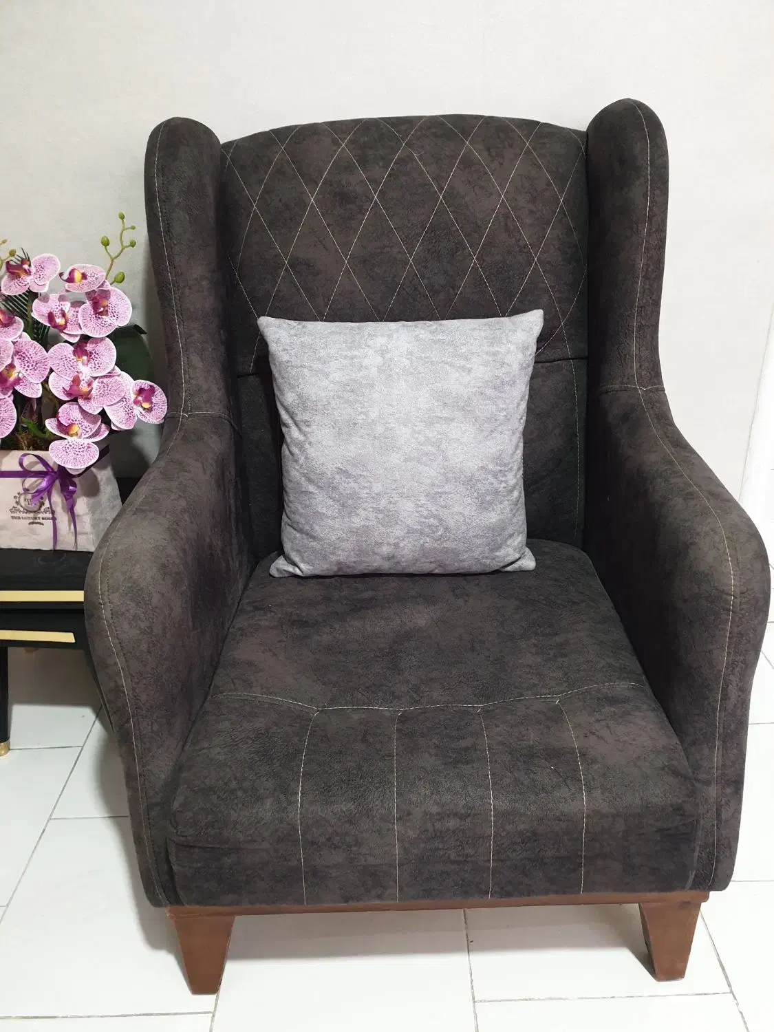 مبلمان ۷نفره چستر کاملا سالم و تمیز|مبلمان خانگی و میز عسلی|تهران, تهرانسر مرکزی|دیوار