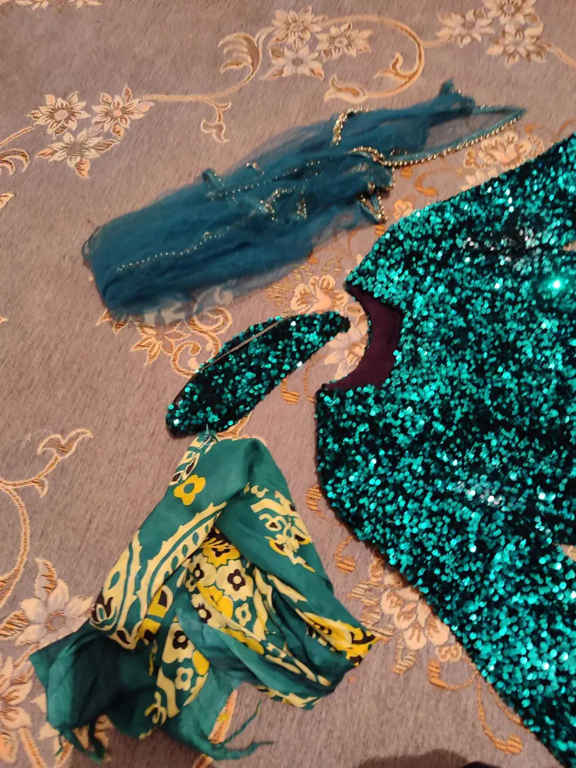 فروش فوری و توافقی لباس محلی|لباس|چرام, |دیوار