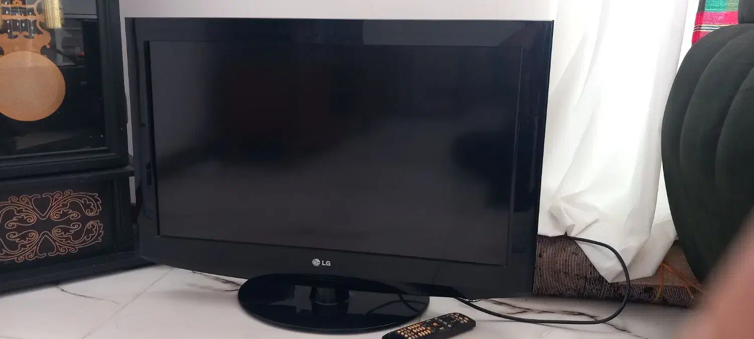 تلوزیون ال سی دی  ال جی ۳۲ اینچ بامیز تلوزیونی|تلویزیون و پروژکتور|رودسر, |دیوار