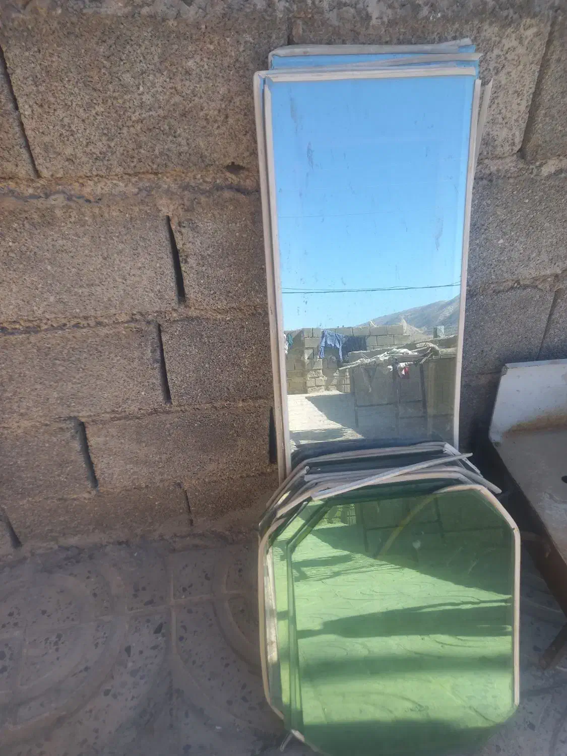 شیشه چمنی|آینه|ایلام, |دیوار