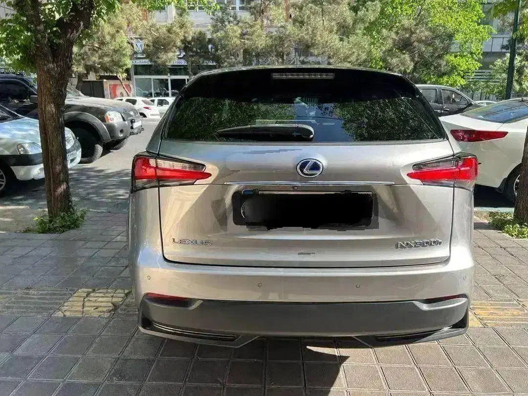 لکسوس NX 300 H 300، مدل ۲۰۱۷|خودرو سواری و وانت|تهران, ونک|دیوار