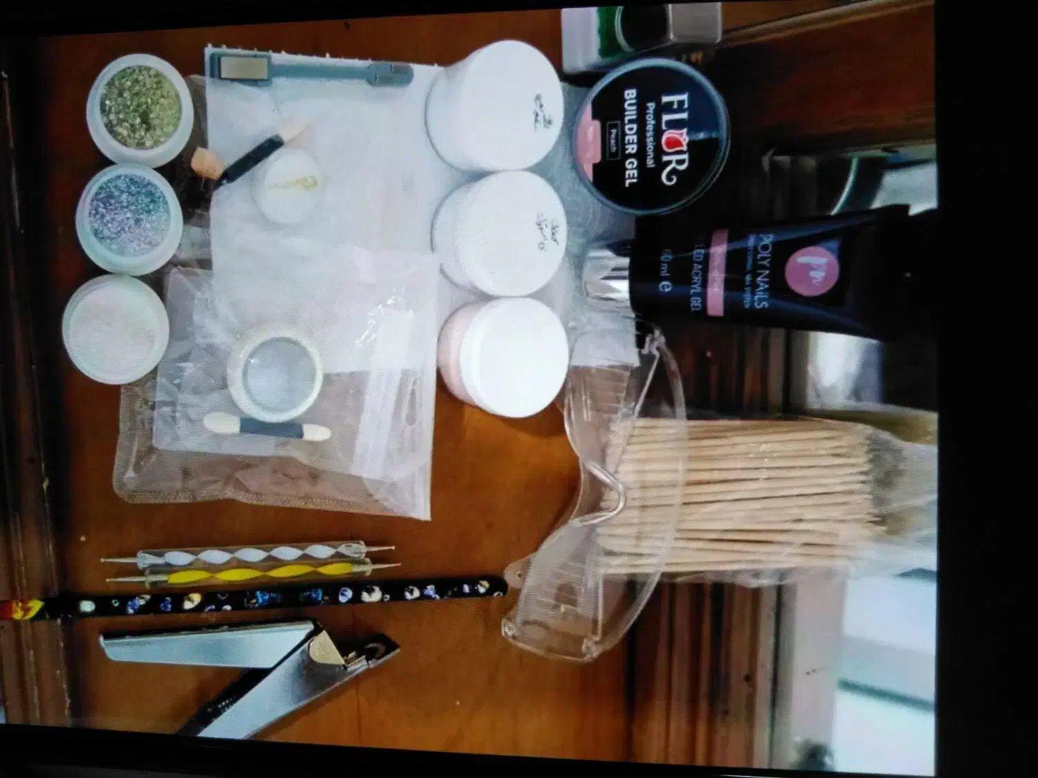 فروش لوازم ناخن نو و در حد نو به قیمت مناسب|آرایشگاه و سالنهای زیبایی|شیراز, زرهی|دیوار