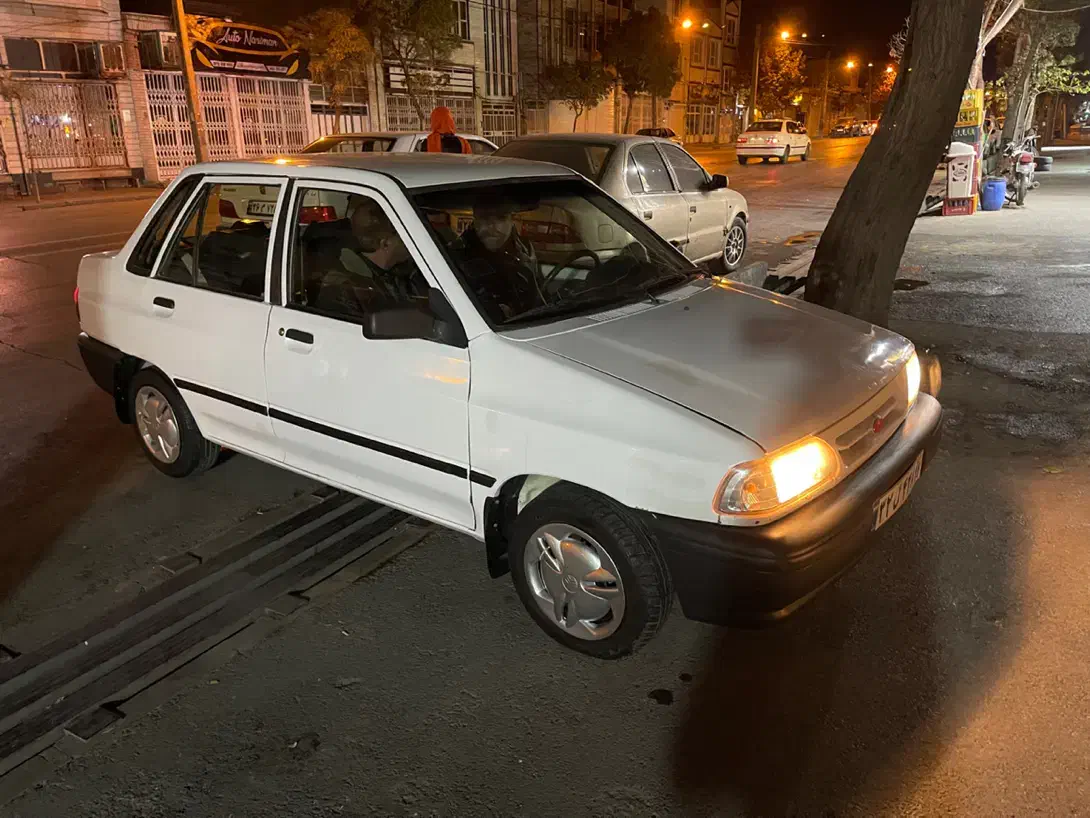 پراید۸۲ سفید فنی و زیر پا عالی و درجه یک|خودرو سواری و وانت|اراک, |دیوار