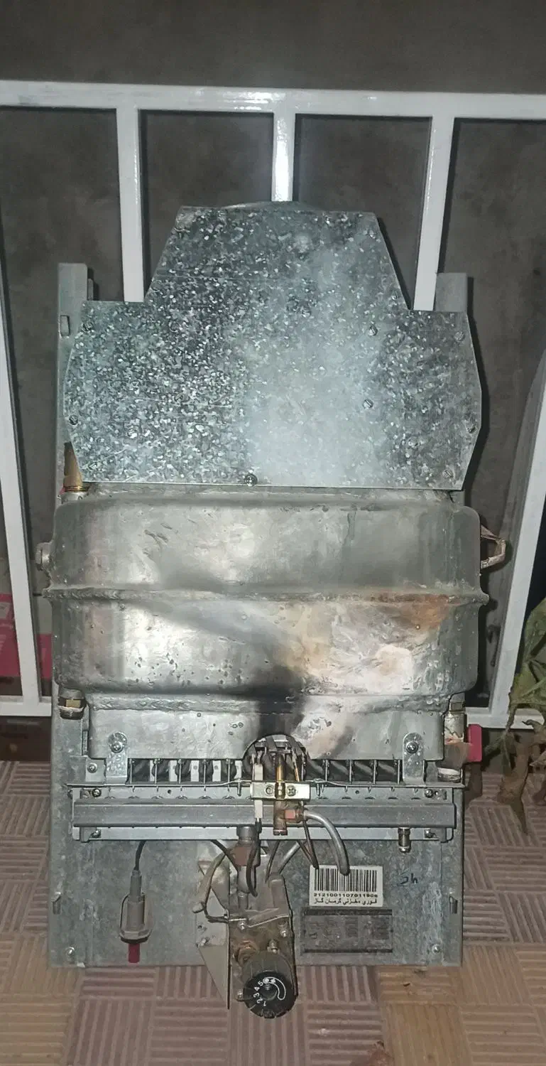 آبگرمکن دیواری در حد نو|آبگرمکن، پکیج، شوفاژ|اسفراین, |دیوار