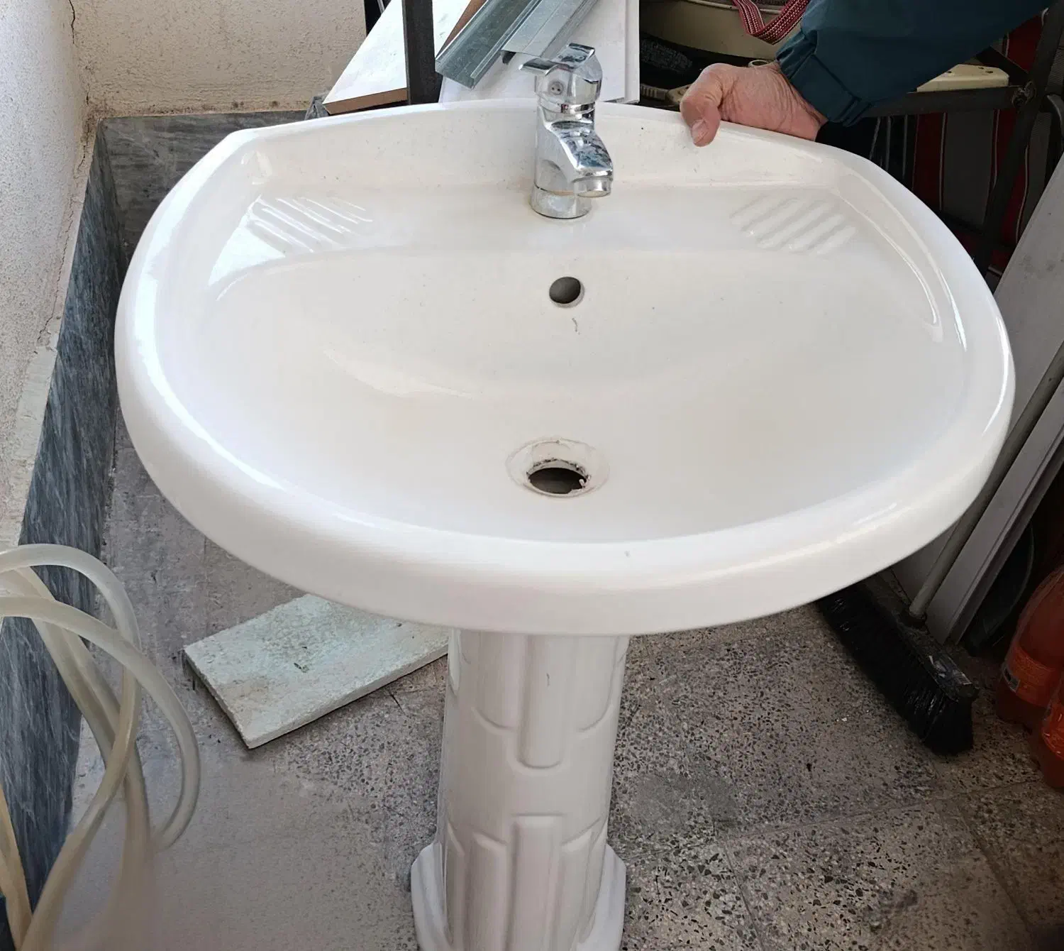 روشویی به همراه شیر اهرمی|لوازم سرویس بهداشتی|پردیس, فاز ۸|دیوار