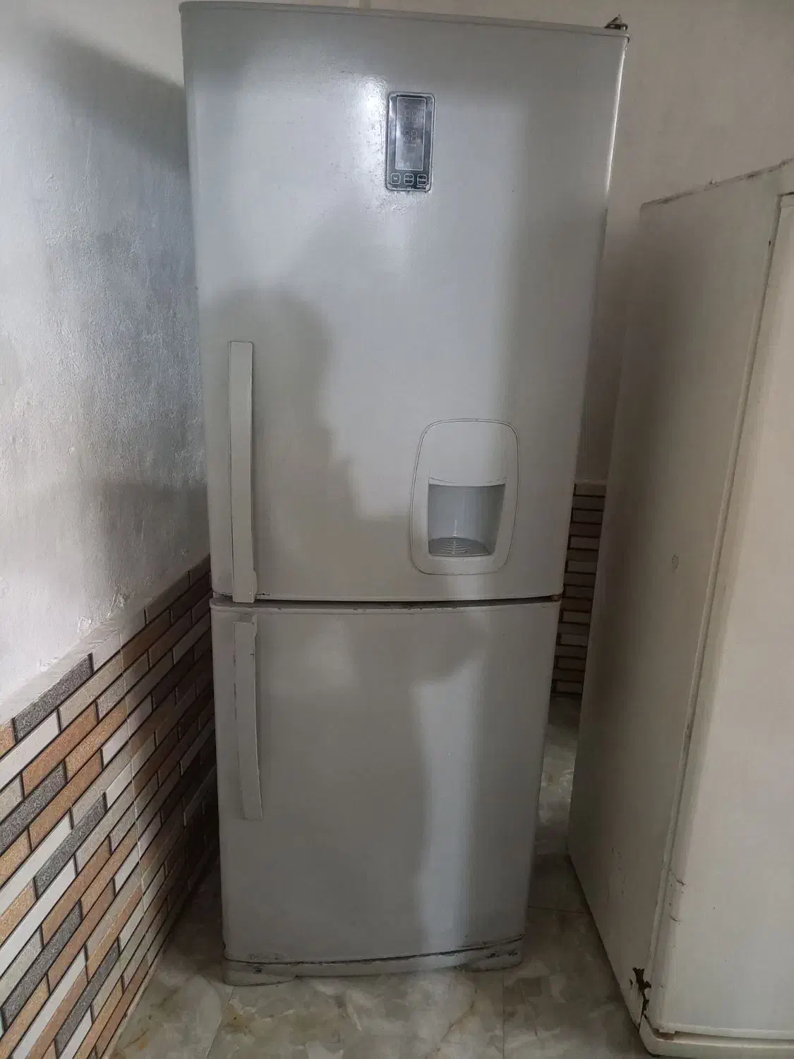 فروش فوری یخچال سالم  به شرط|یخچال و فریزر|لاهیجان, مهرگان|دیوار