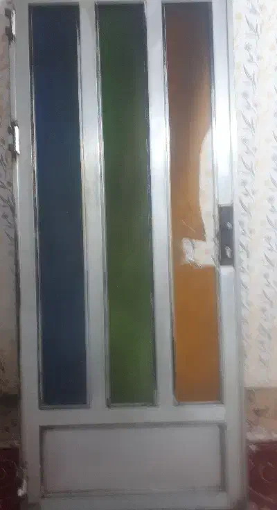 درب آلومینیوم دست دوم و جنس قدیم سنگین|مصالح و تجهیزات ساختمان|دلند, |دیوار