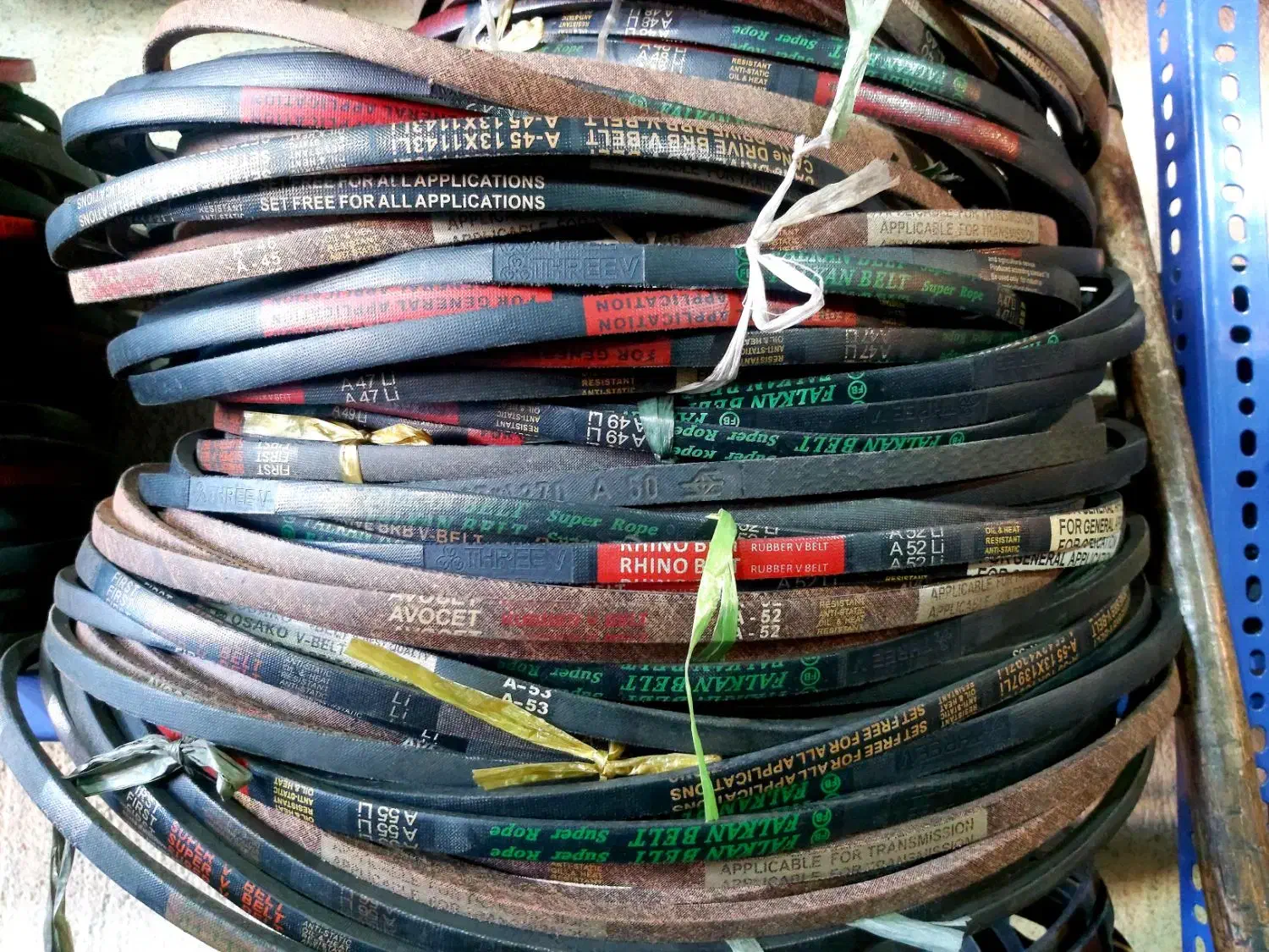 آگهی فروش اجناس مغازه به صورت عمده ای و کلی|ماشین‌آلات صنعتی|شهرکرد, |دیوار