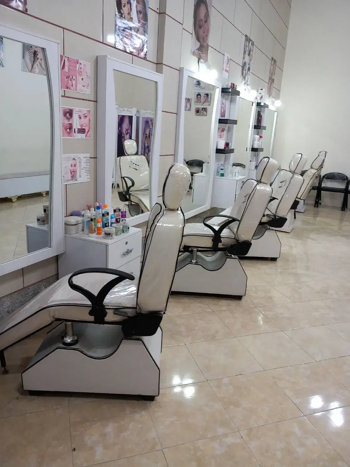 لوازم سالن زیبایی بانوان|آرایشگاه و سالنهای زیبایی|کرمانشاه, |دیوار