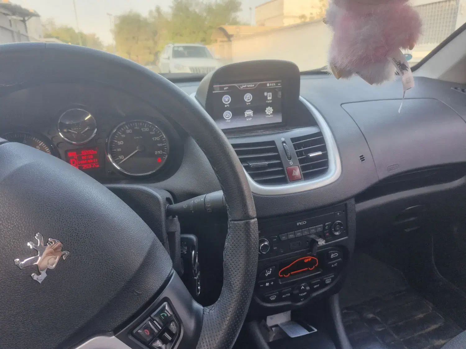 پژو ۲۰۷ سقف شیشه ای با موتور TU5P ارتقا یافته|خودرو سواری و وانت|بندرعباس, |دیوار