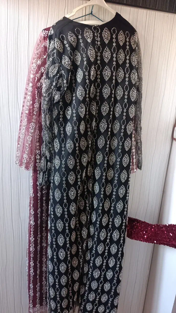 پیراهن مجلسی|لباس|صوفیان, |دیوار