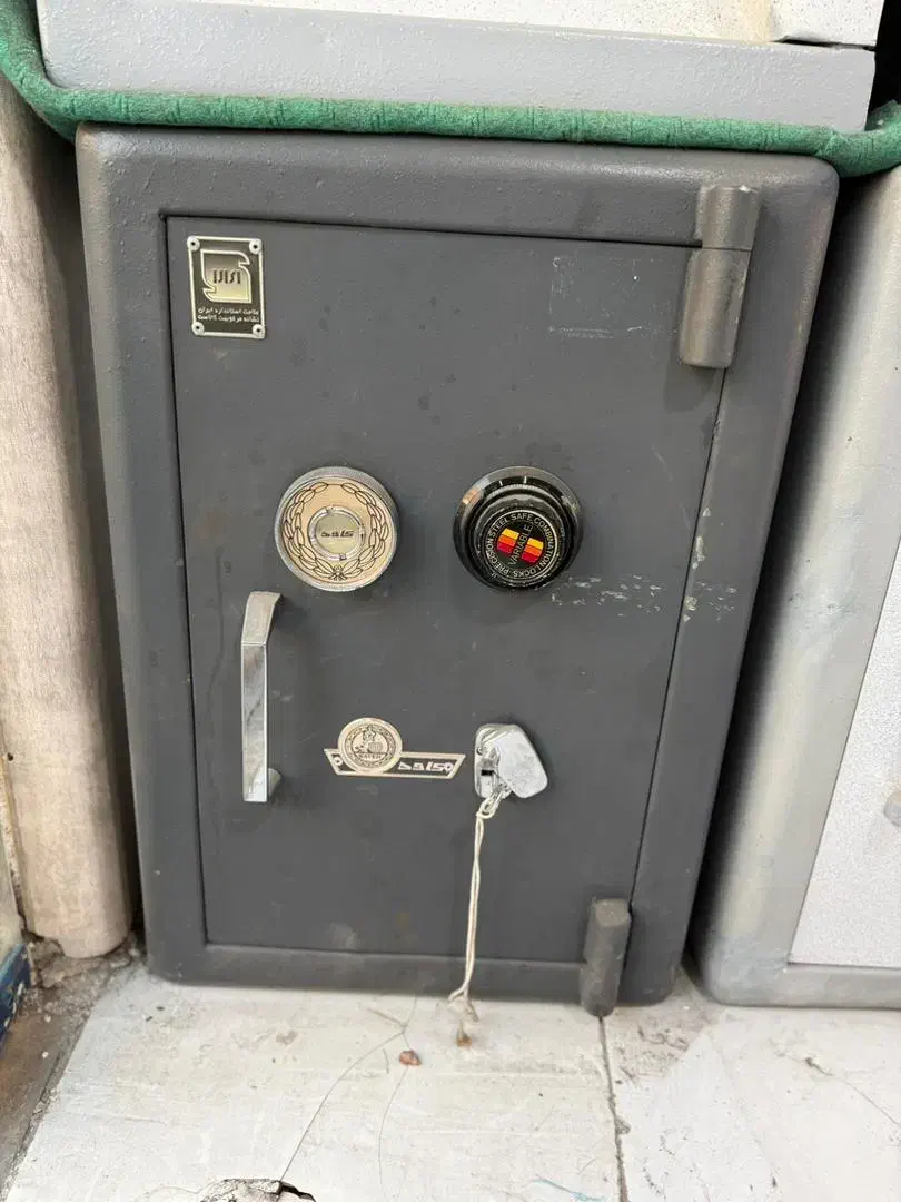 گاوصندوق ۳۵۰kr کاوه طرح جدید و قدیم|ابزارآلات|تهران, نعمت‌آباد|دیوار