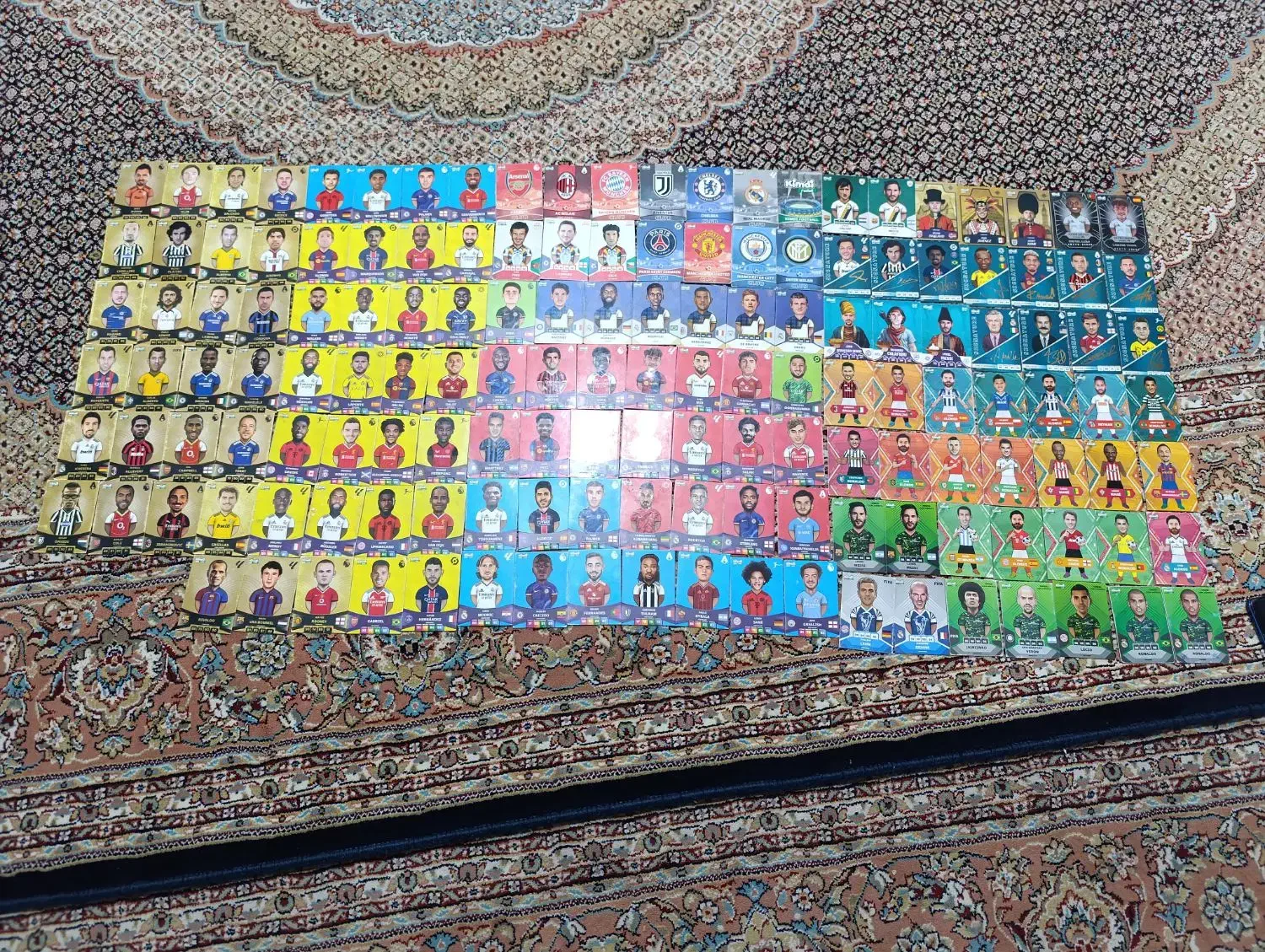 کیمدی|کلکسیون و سرگرمی|میانه, |دیوار