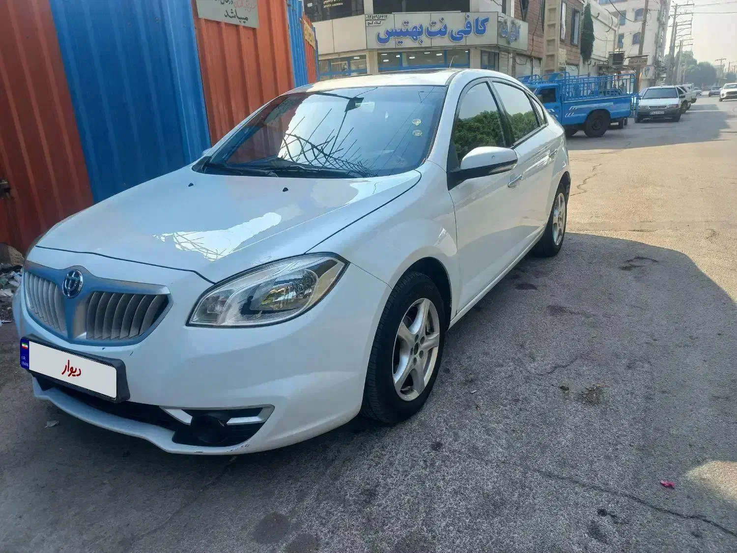 برلیانس ۳۳۰موتور بزرگ بی رنگ|خودرو سواری و وانت|قائم‌شهر, |دیوار