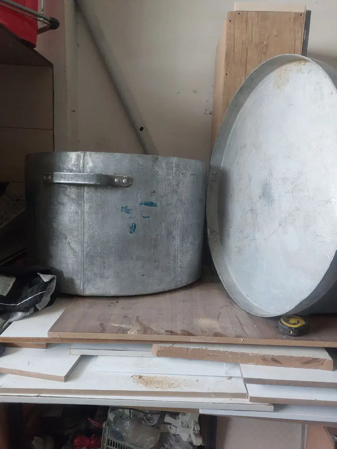 دیگ آلمینیومی دهنه ۷۶ ارتفاع ۵۰ بادرب|ظروف پختوپز|قم, باجک یک|دیوار