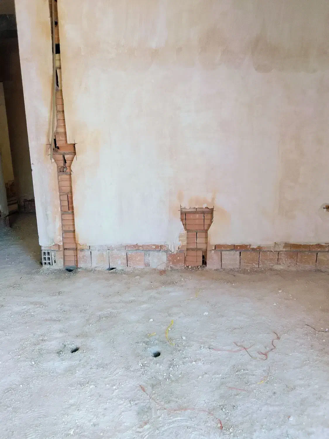 کنده کاری و سوراخکاری تخریب با نازلترین قیمت|خدمات پیشه و مهارت|ارومیه, |دیوار