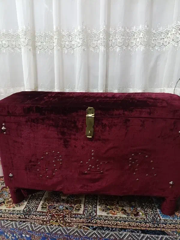 صندوق قدیمی زیبا|صنایع دستی و سایر لوازم تزئینی|قم, چهل درخت|دیوار