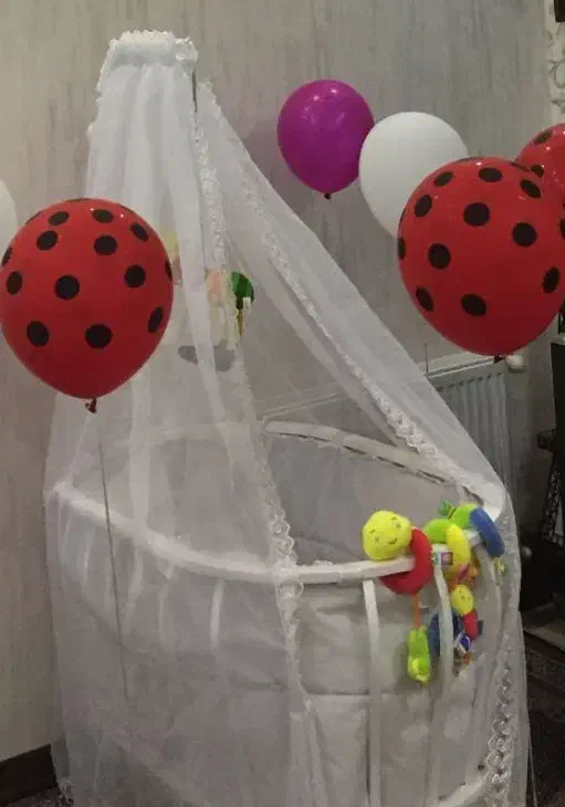 تخت نوزادی .|تخت و صندلی بچه|کهریزک, |دیوار