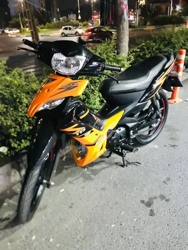 تی وی اس راکز|موتورسیکلت|ری, فیروزآبادی|دیوار