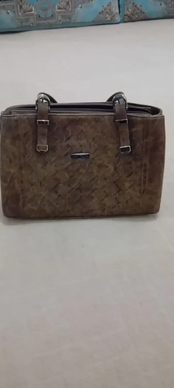 کیف|کیف، کفش، کمربند|گناباد, |دیوار