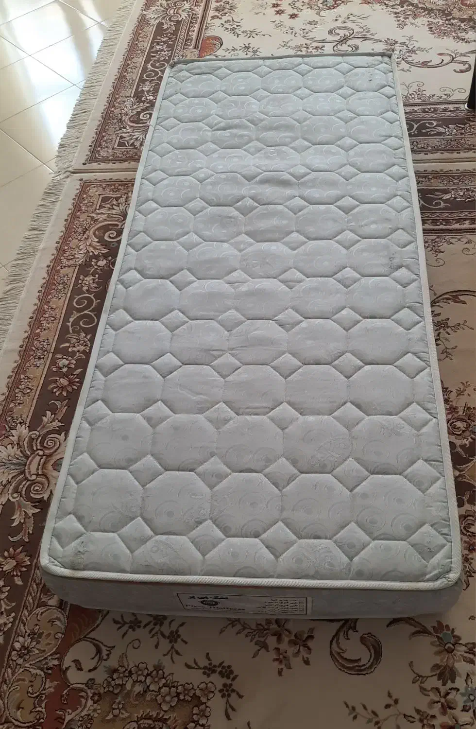 تشک طبی یک نفره|تشک تختخواب|صدرا-فارس, فاز ۱|دیوار