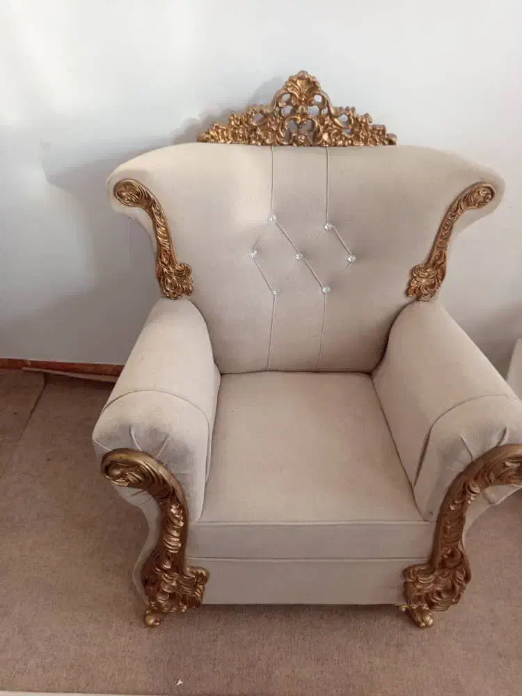 مبل|مبلمان خانگی و میز عسلی|گرمی, |دیوار