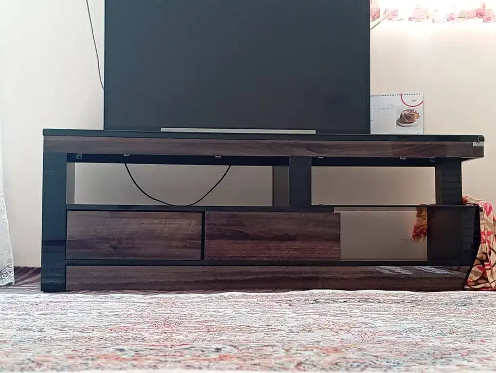 میز تلویزیون|میز تلویزیون|شاهین دژ, |دیوار