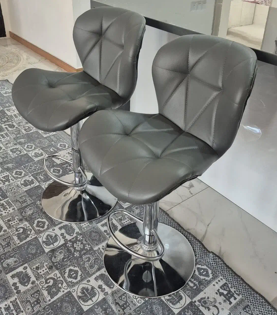 صندلی کانتیر تمیز و سالم|میز و صندلی غذاخوری|اسلامشهر, شهرک محمدیه|دیوار