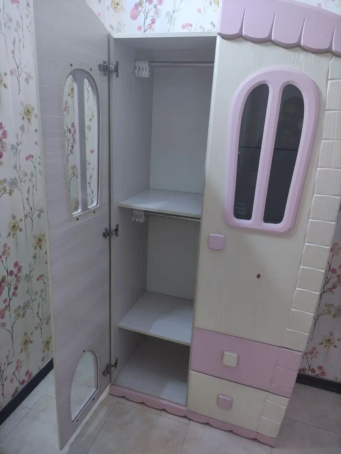 تخت و کمد کودک و نوجوان|تخت و سرویس خواب|مشکیندشت, |دیوار