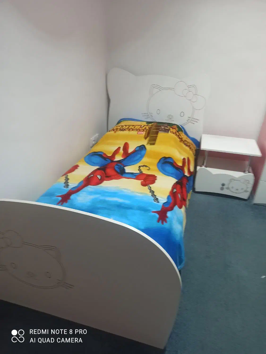 سرویس خواب نوجوان در حد نو شامل تخت کمد پاتختی|تخت و سرویس خواب|همدان, |دیوار