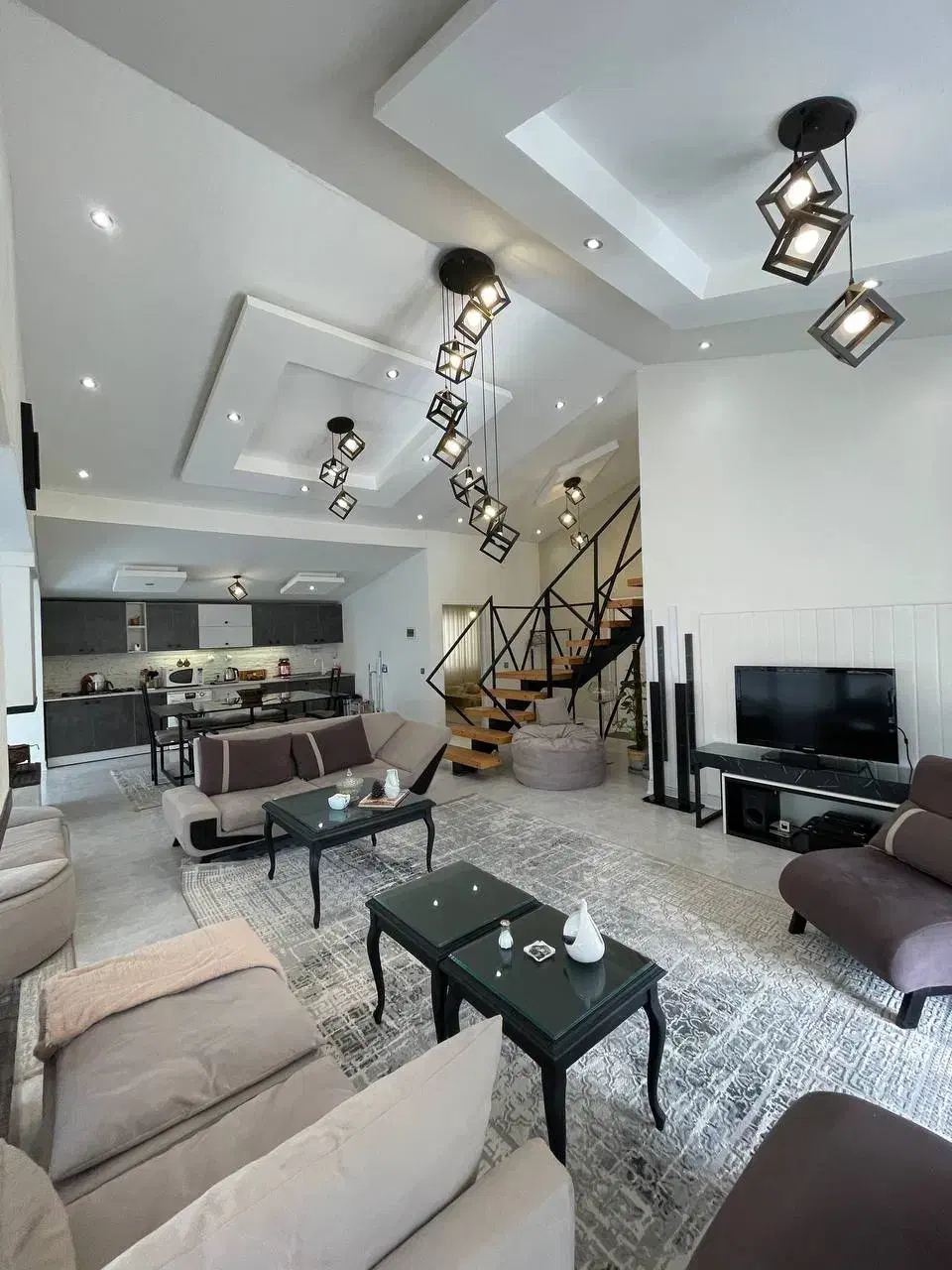 600متری/فول مبله/استخردار/کد700|فروش خانه و ویلا|تهران, گیشا|دیوار