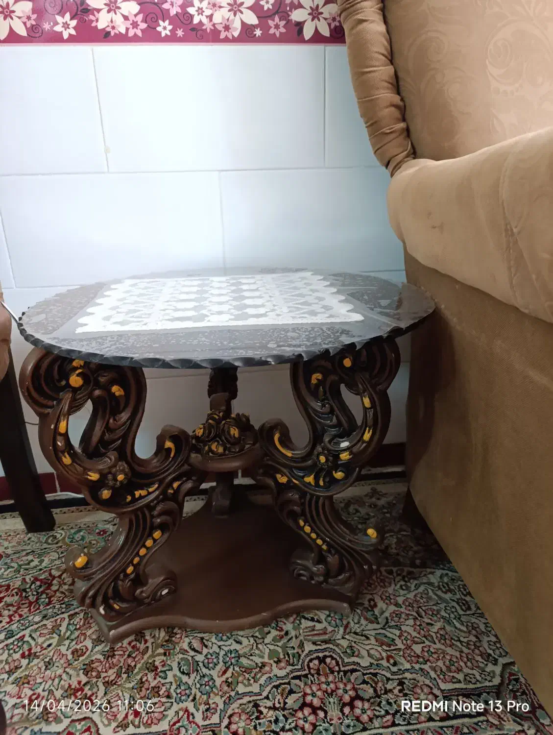 میز|میز و صندلی غذاخوری|یزد, |دیوار