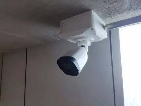 نصب انواع دوربین های مداربسته|خدمات پیشه و مهارت|همدان, |دیوار