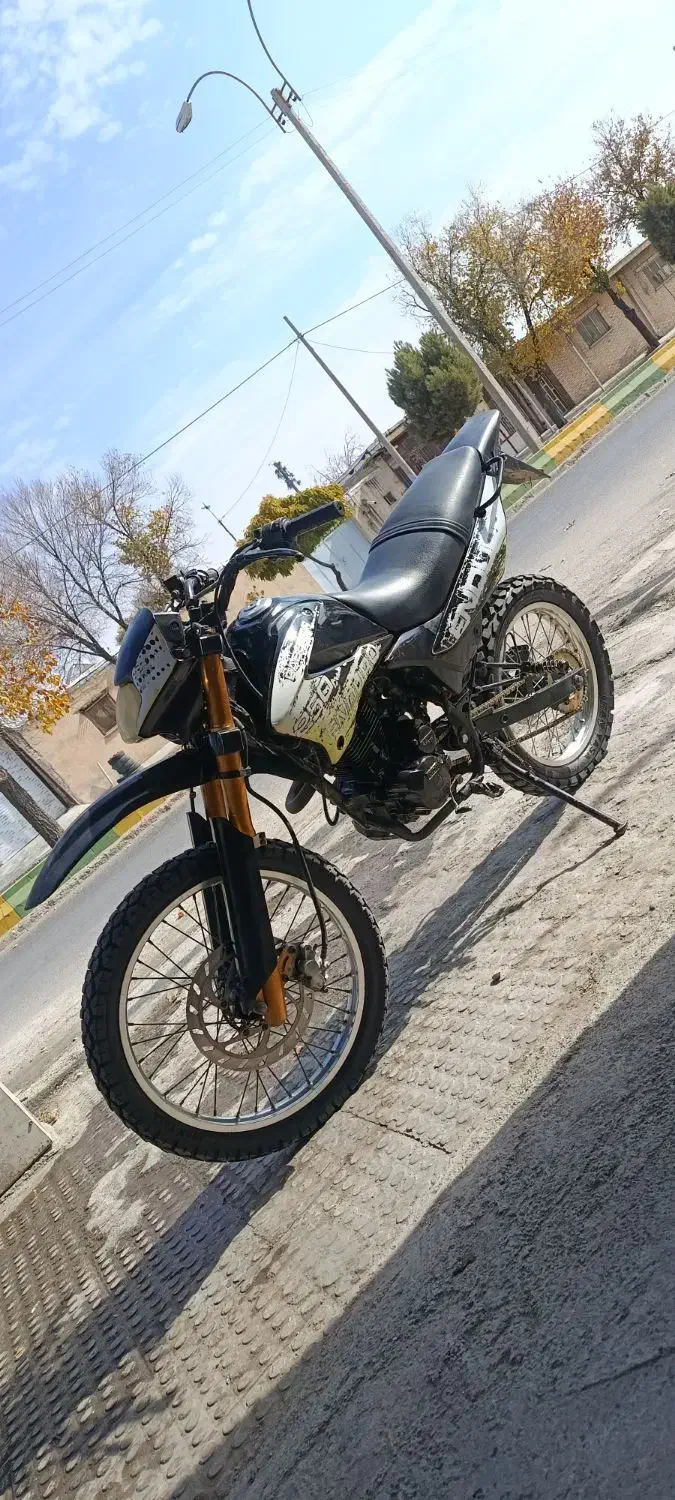 تریل رادیسون ۲۵۰|موتورسیکلت|بافت, |دیوار