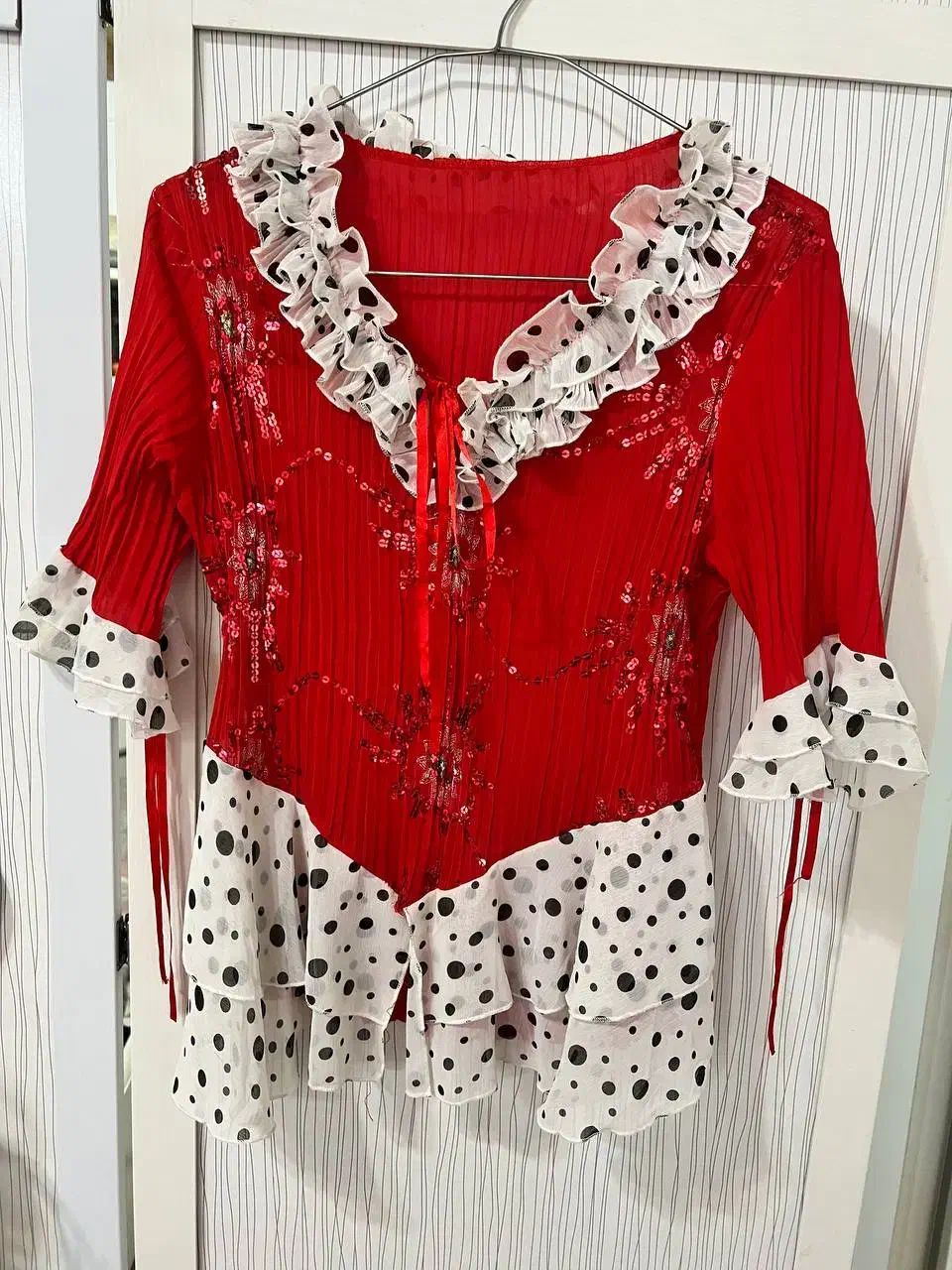 بلوز و شومیز|لباس|آستانه اشرفیه, |دیوار