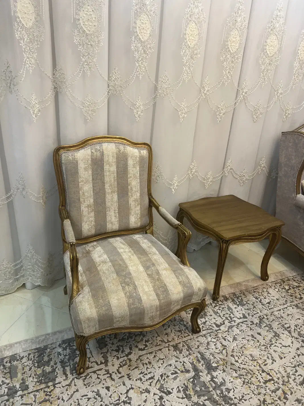 مبل ۷ نفره|مبلمان خانگی و میز عسلی|فولادشهر, B5|دیوار