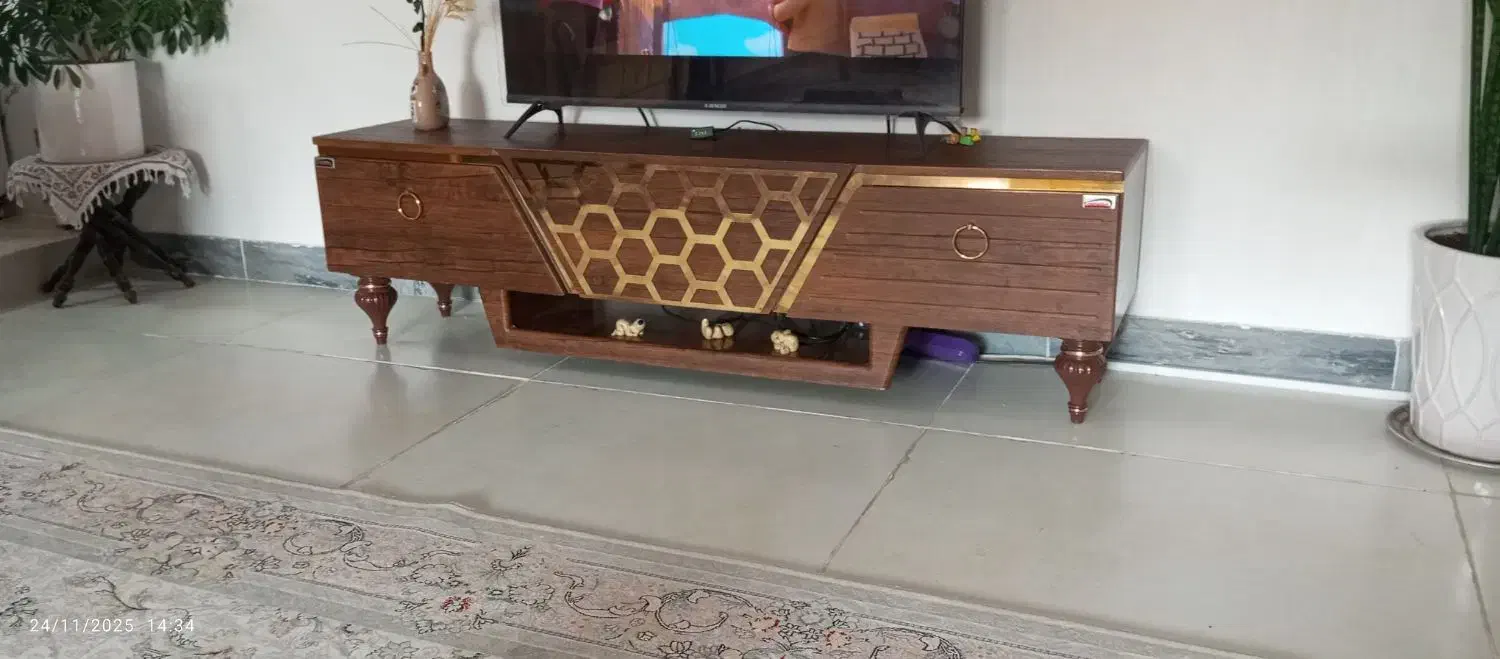 میز تلوزیون|میز تلویزیون|مهاباد (آذربایجان غربی), |دیوار