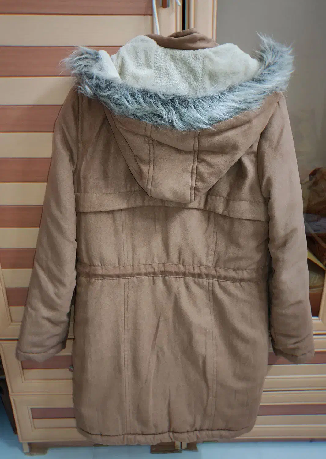 پالتو گرم ، کاپشن  لباس دخترانه زنانه مخمل خز دار|لباس|مشهد, انصار|دیوار