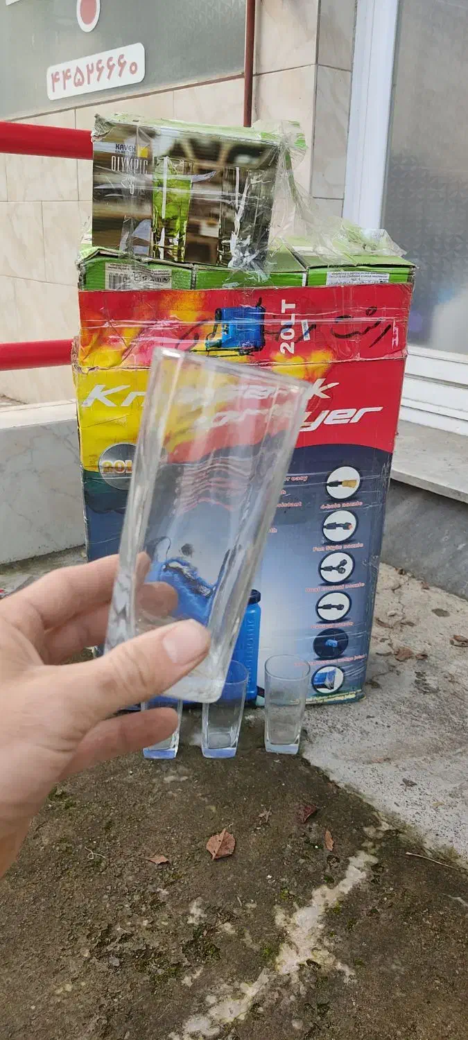 ۸۰ عدد لیوان دسته دوم|ظروف سرو و پذیرایی|رشت, منظریه|دیوار