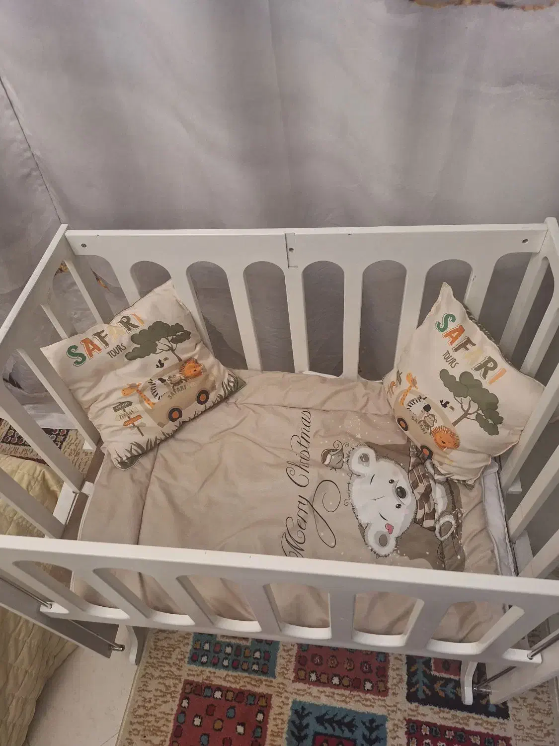 تخت کنار مادر سفید|تخت و صندلی بچه|تهران, کاشانک|دیوار